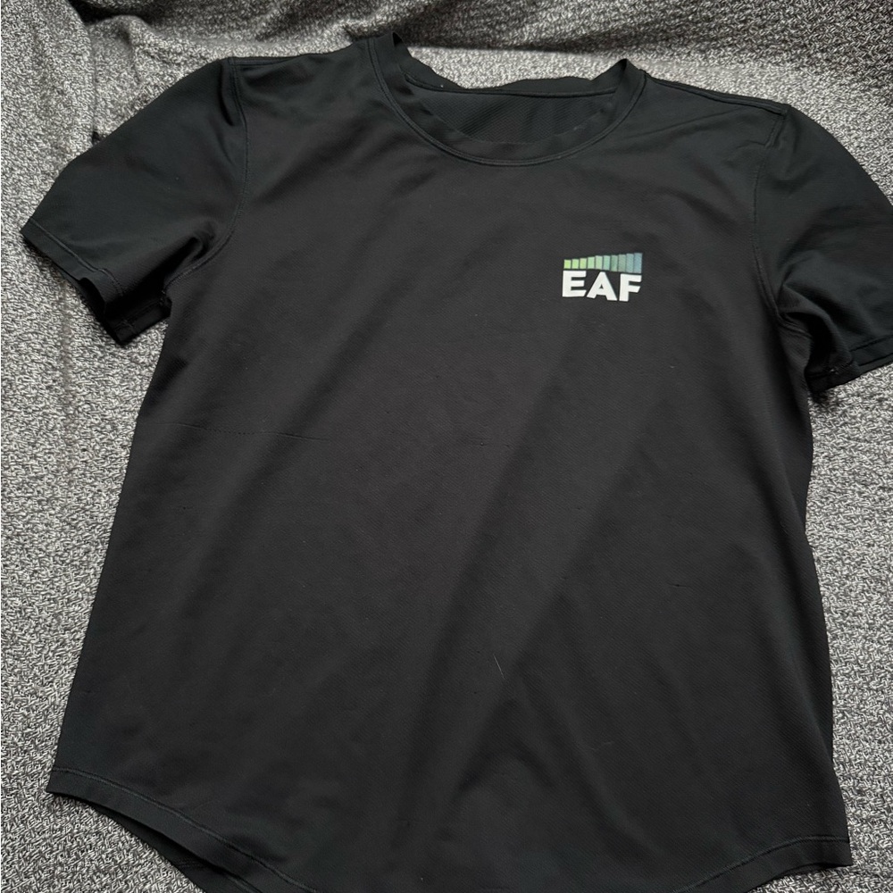 Lululemon Philadelphia Eagles Autism Foundation women’s small shirt